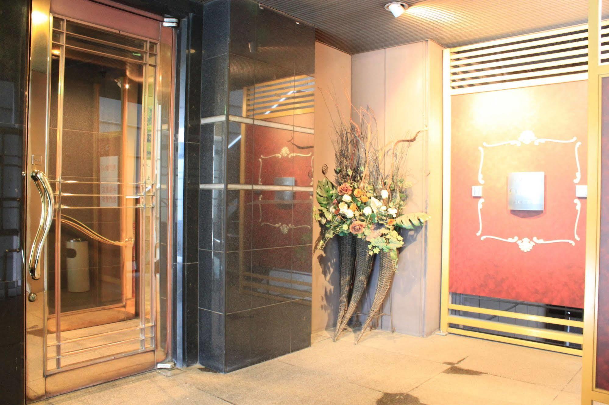 โรงแรม โรงแรมซัปโปโร คลาส